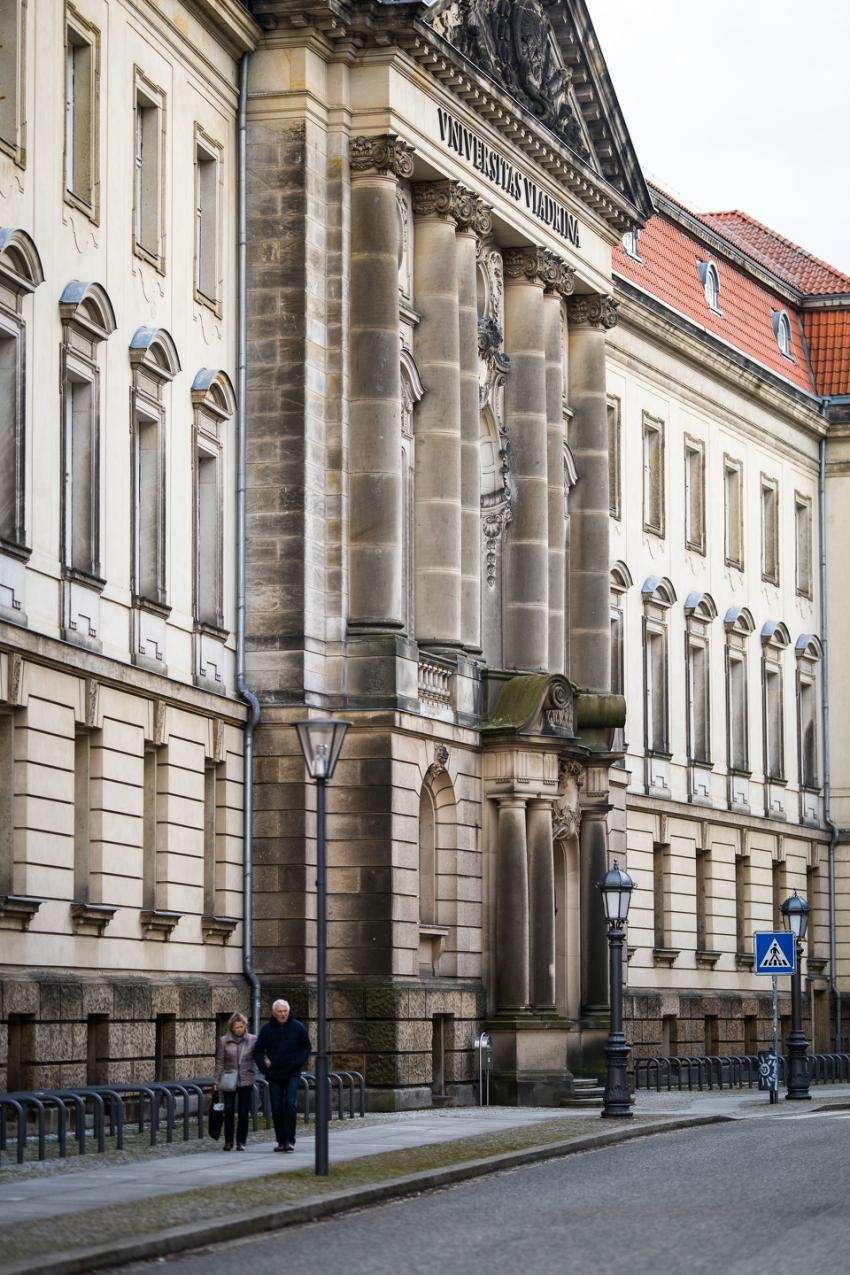 main-building of the "Europa Universität Viadrina", Foto: Artur Kozlowski 